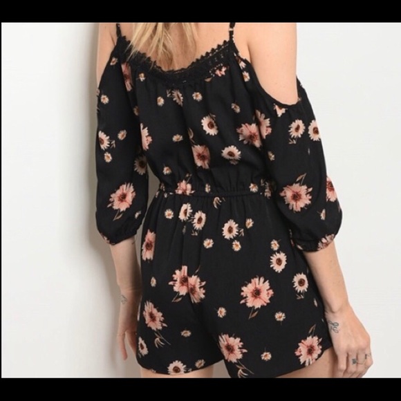 NWT Cute Shorts Romper - Picture 3 of 4